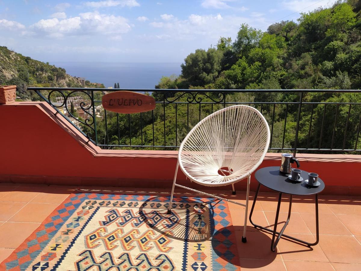 Villa Vittorio - Splendid Panoramic Sea View Terrace Таормина Экстерьер фото